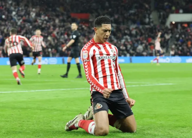 Jobe Bellingham có thể vượt trội như đàn anh trong tương lai